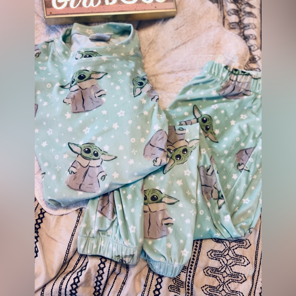 Nwot 2 Piece Star Wars Slumber Women's Pajamas